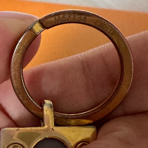 Louis Vuitton Keychain - Rare - Picture 8 of 8